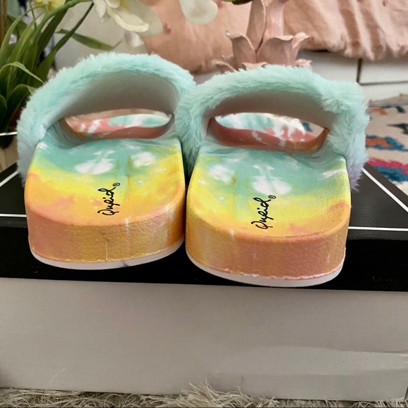 NEW ‘Stellar’ Slides - Picture 7 of 11